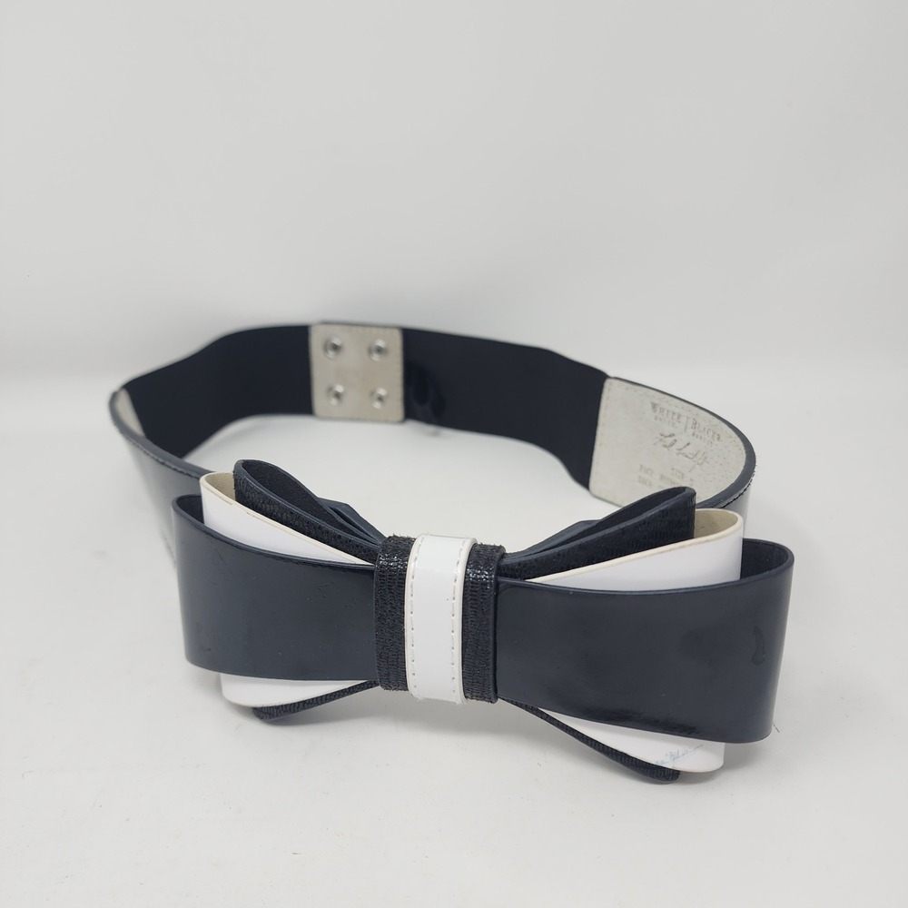 White House Black Market Big Bow Belt  Women's S Patent Carrie Bradshaw 90's